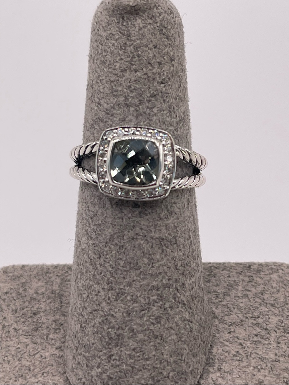 David Yurman Petite Albion Ring with Prasiolite and Diamonds - Picture 2 of 9